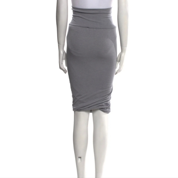 Urban Zen Gray Skirt Size Small Petite - Picture 2 of 5